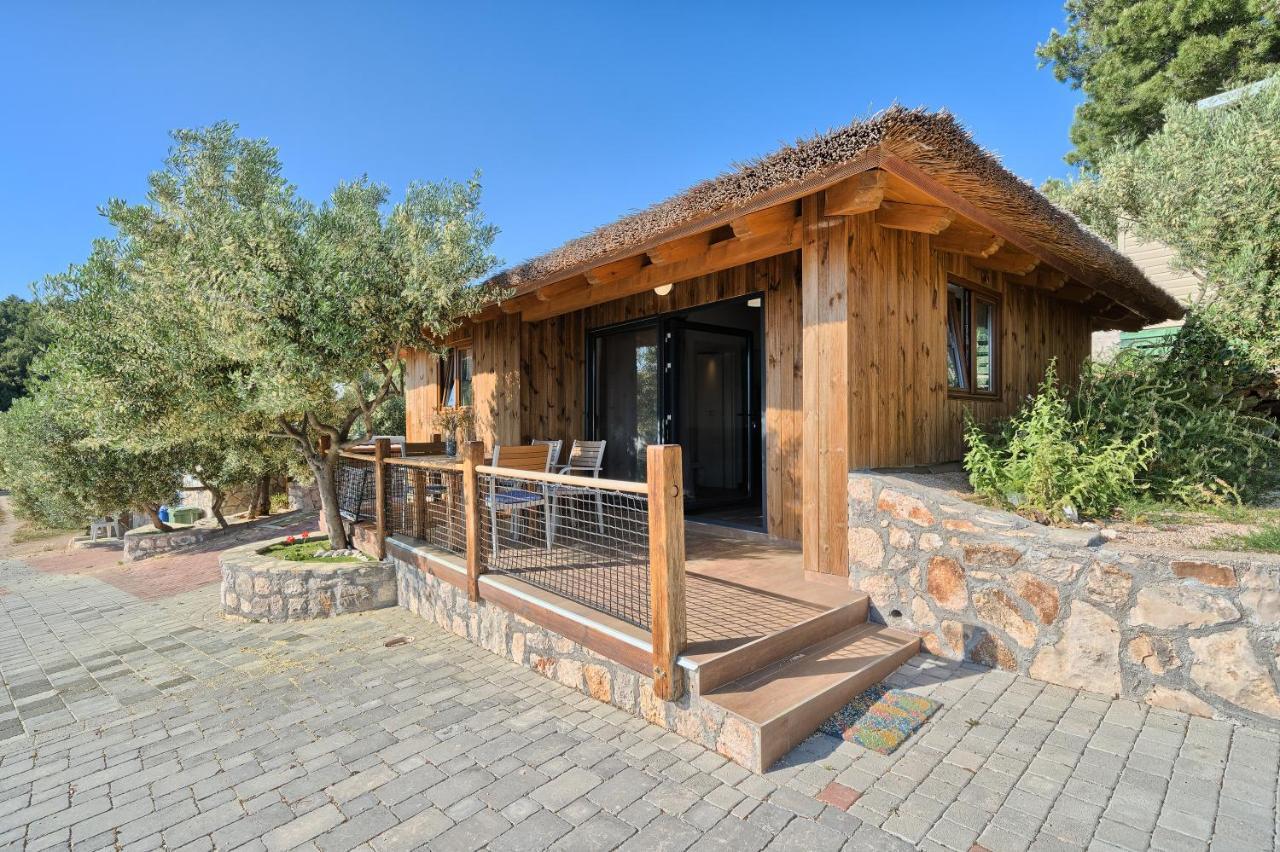 Kamp Lunga + Hotel Йезера Екстериор снимка