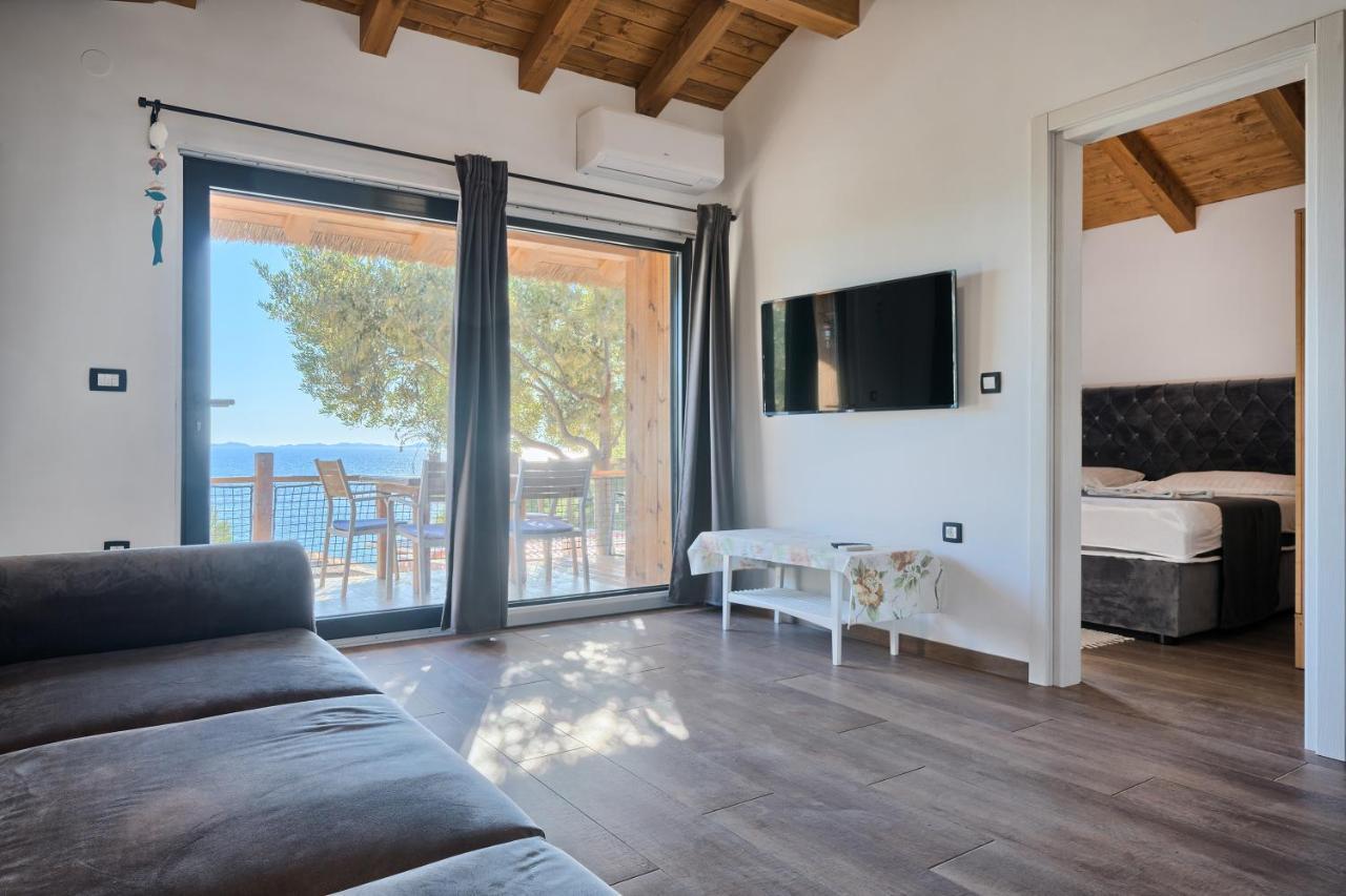 Kamp Lunga + Hotel Йезера Екстериор снимка