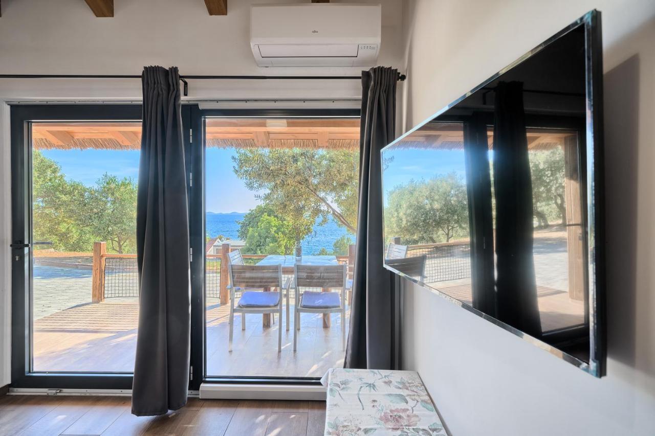 Kamp Lunga + Hotel Йезера Екстериор снимка