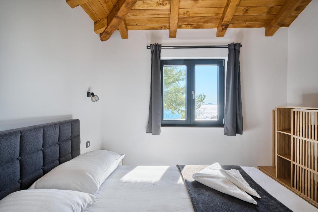 Kamp Lunga + Hotel Йезера Екстериор снимка